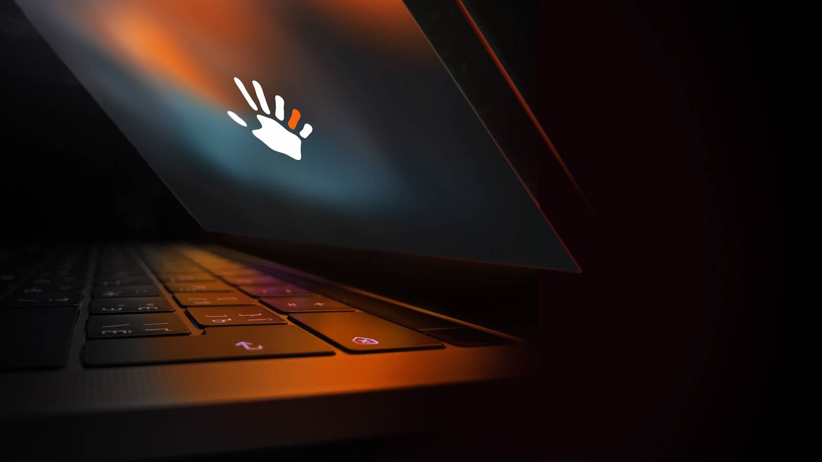 Produkte Header Laptop mit ATOSS Logo